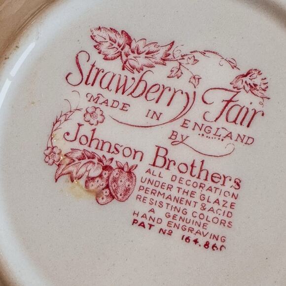 Johnson Brothers, 1970’s Strawberry Fair Collection, 8” Round Serving Bowl - Picture 7 of 7